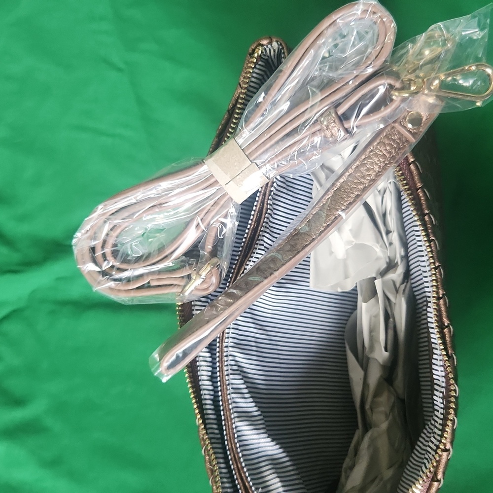 New Bronze Weave Clutch/Crossbody - Picture 5 of 5